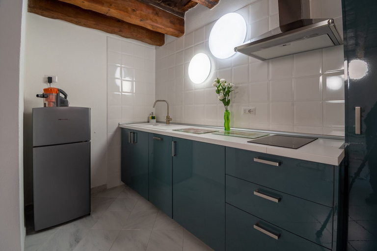 Private kitchen 4, Sotto la Torre Apartment, Cagliari