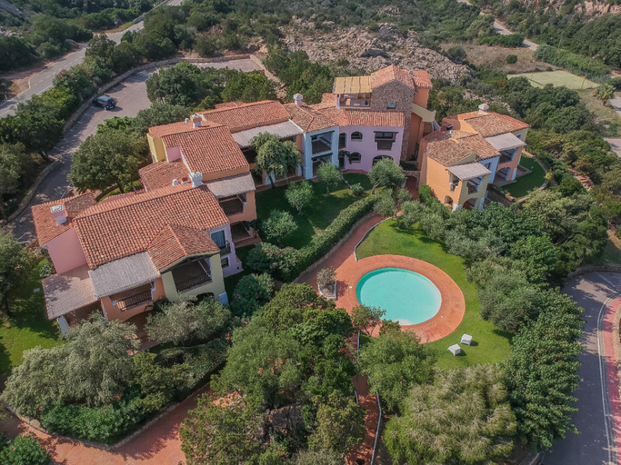 Swimming pool 4, Lovely apartment by the beach, Olbia-Tempio