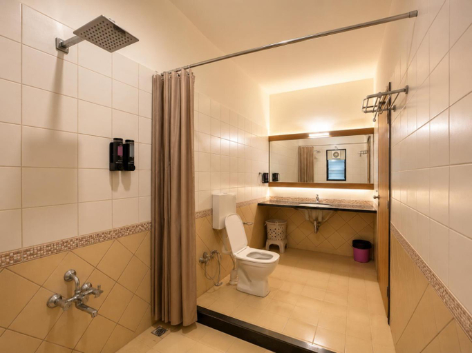 Bathroom 4, Hotel Europa Inn, Rajkot