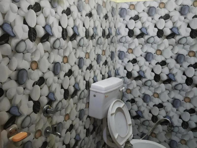 Bathroom 3, Hotel Deva Resthouse Jhansi, Jhansi