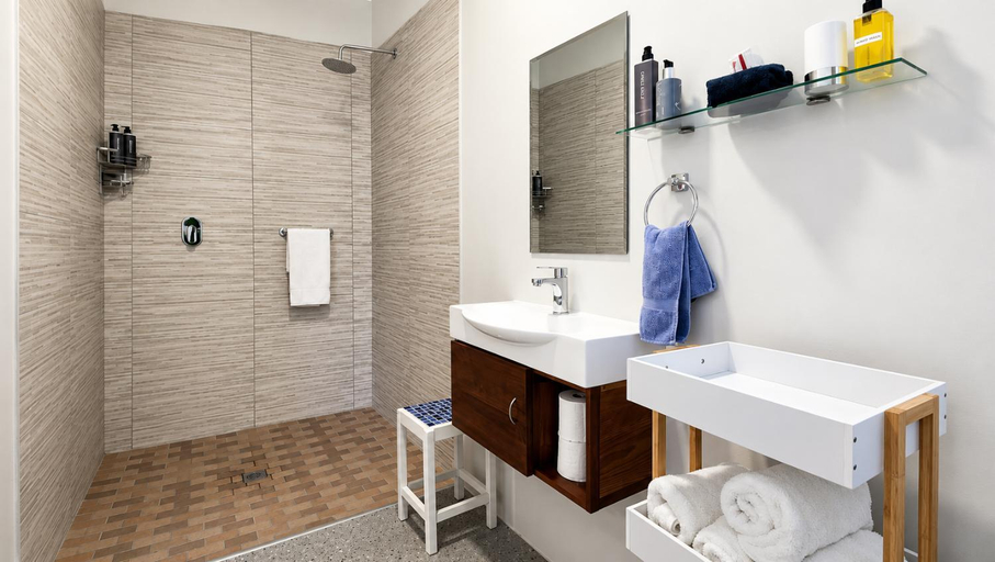 Bathroom 2, ArtEscape, West Coast