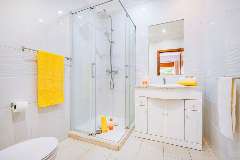 Bathroom 4, Villa Nespereira, Albufeira
