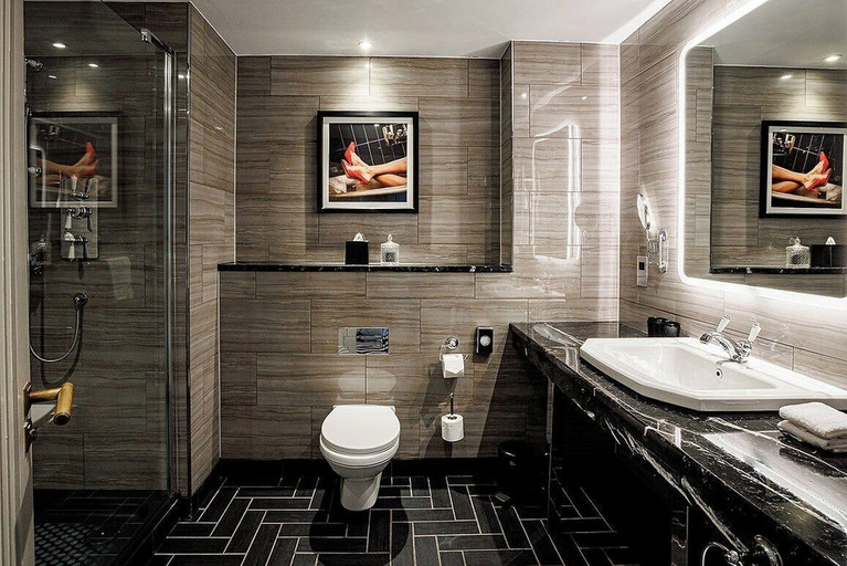 Bathroom 5, The Rex, Manchester