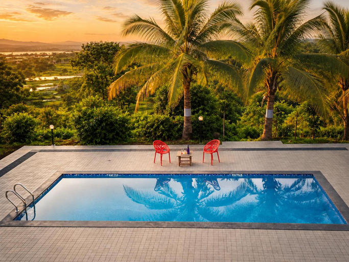 Sport & Beauty 2, SaffronStays Serenity-Lakeview villa near Sula, Nashik