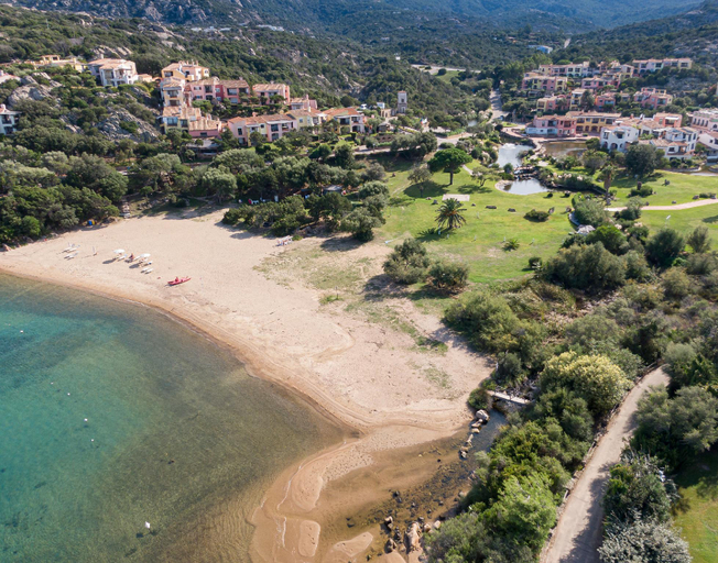 2, Lovely apartment by the beach, Olbia-Tempio