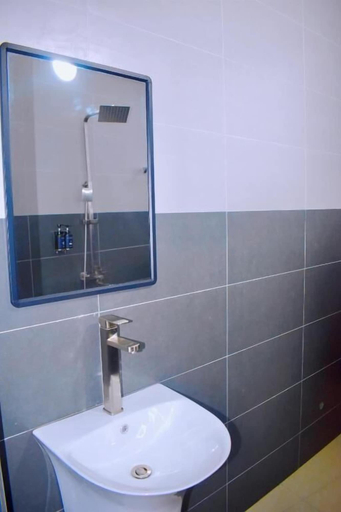 Bathroom 5, JG Luxury Hotel, Dodoma Urban