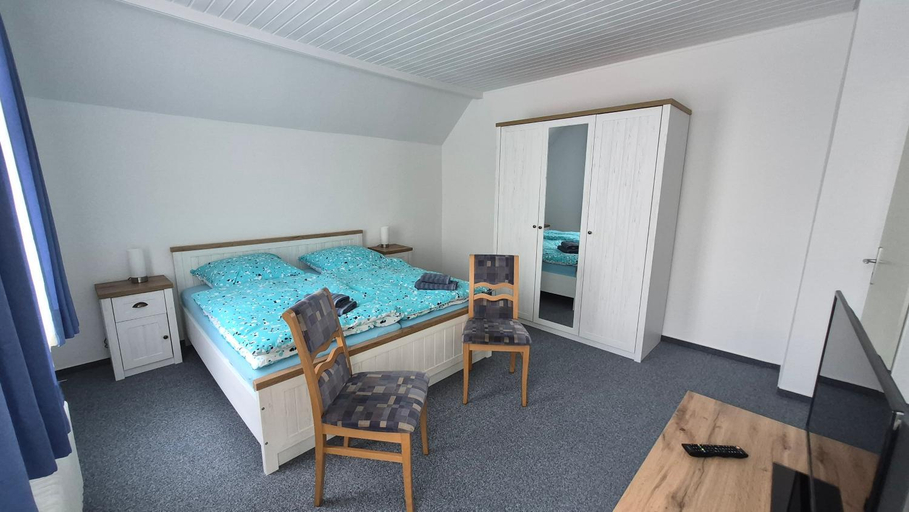 Bedroom 5, Goode Wind, Aurich