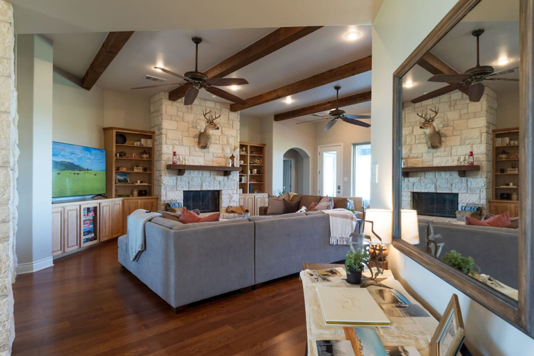 Living room 2, The Shiloh Ranch, Williamson
