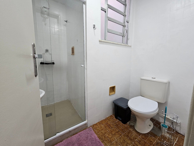 Bathroom 4, Apartamento pertinho da Praia do FORTE (MP 104), Cabo Frio