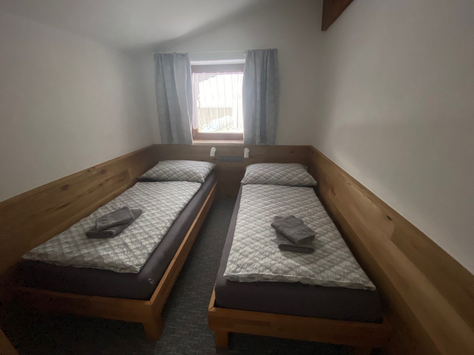 Room 4, Pension Marina, Schwaz