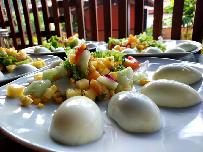 Food & Drinks 5, Dhanashi Villa Talalla, Devinuwara