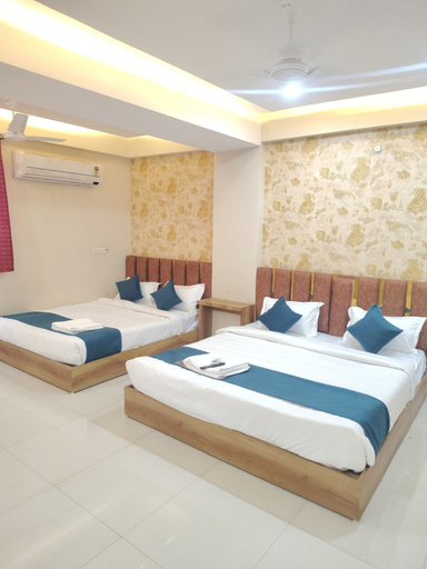 Room 4, Hotel Pratham Inn, Indore