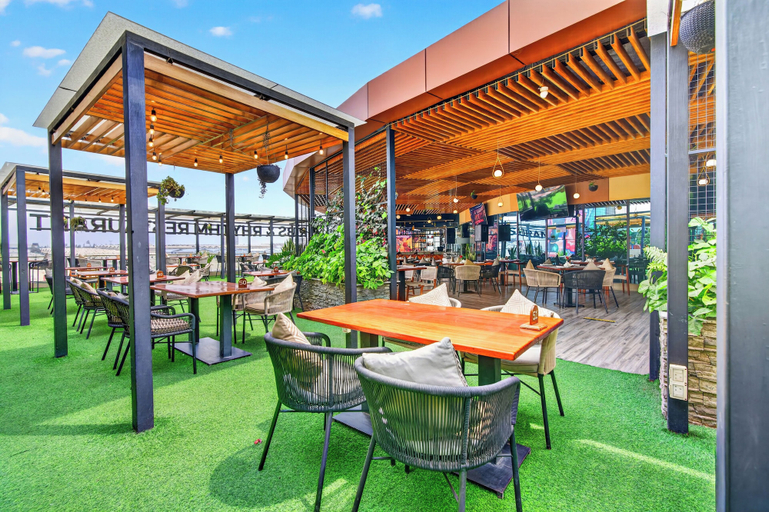 Food & Drinks 5, PrideInn Plaza Nairobi Airport, Mavoko