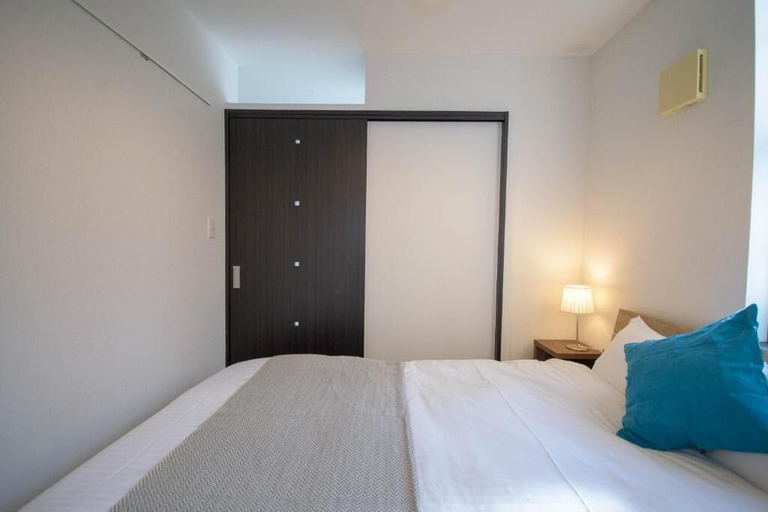Room 4, Cezanne, Fukuoka