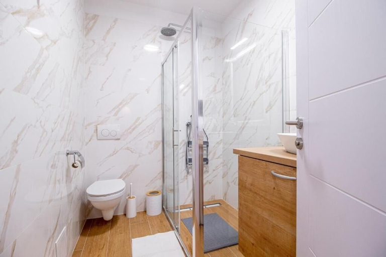 Bathroom 2, Imperial Central Residences West, Rijeka