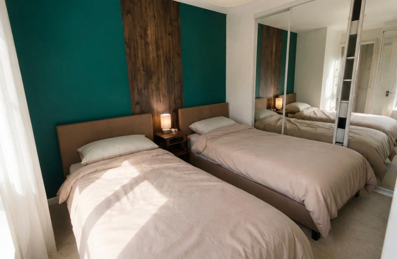 Room, House Sleeps 4- Free Parking, Garden, Pet Friendly, Bournemouth