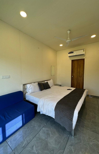 Room 2, Hotel Rainbow Dwarka, Devbhumi Dwarka