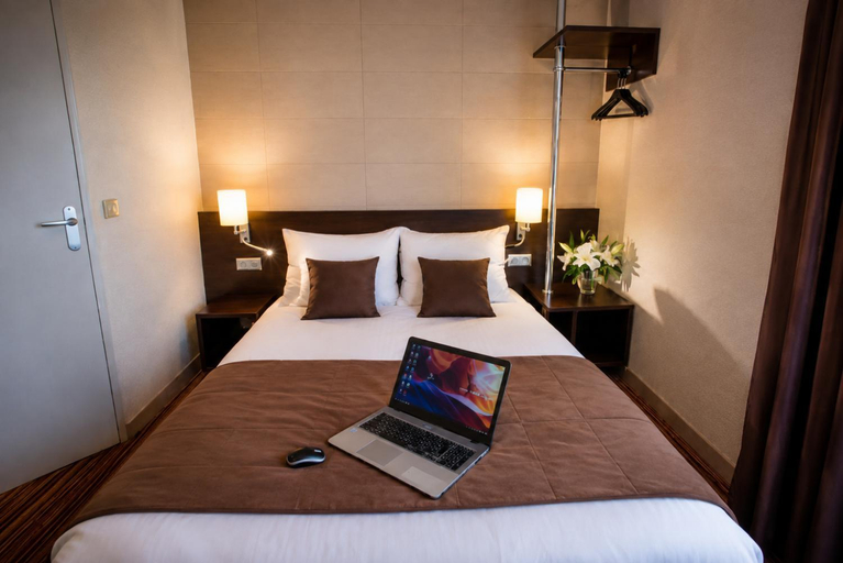 Bedroom 2, Hotel Inn Design Poitiers Sud (Ex Kyriad), Vienne