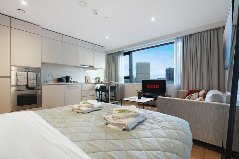 Room 5, Stylish Studio Apartment in Manchester, Manchester