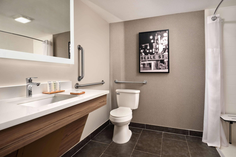 Bathroom 4, Radisson Hotel West Memphis, Crittenden
