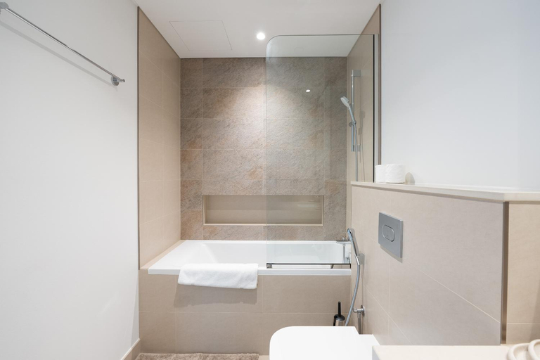 Bathroom 4, Downtown Views II City View, Downtown Dubai - Mint Stay, Dubai