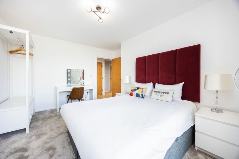 Room 3, Vintage Pad, London