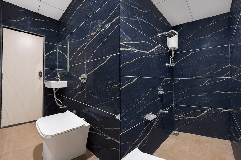 Bathroom 4, Hotel O Secure 247 Inn, Surat
