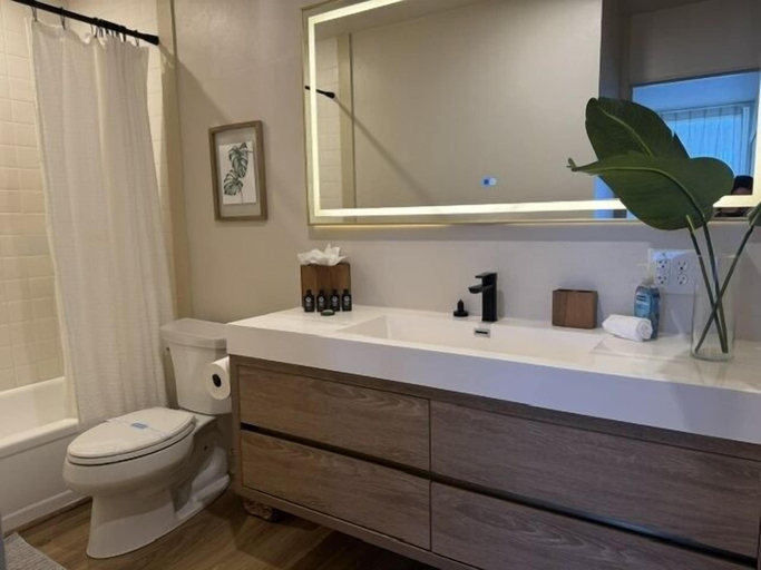 Bathroom 3, Kona Bali Kai 223 - Oceanfront 2 Bedroom Condo by RedAwning, Hawaii