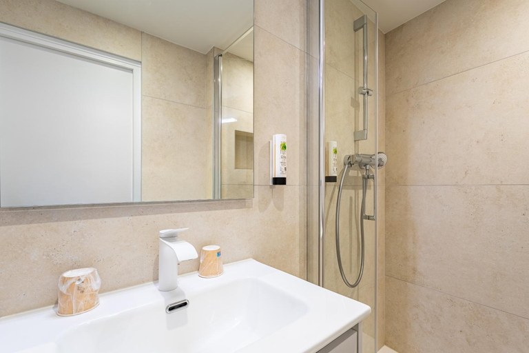 Bathroom 4, EtC...Hotel, Bas-Rhin