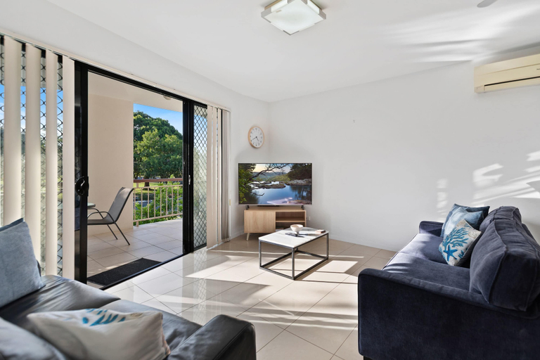 Room 3, Cairns Hideaway - Pool and Spacious, Cairns