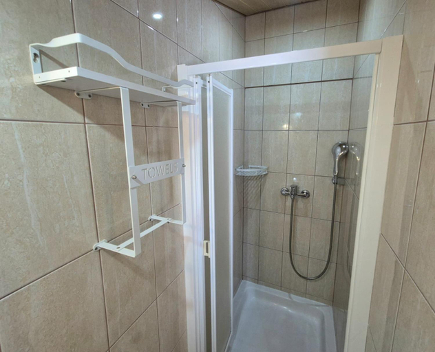 Bathroom 2, Apartments Dejana Stinjan, Pula