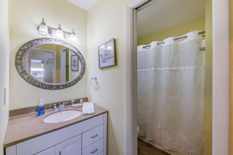 Bathroom 4, Gulfside Villas 3, Pinellas