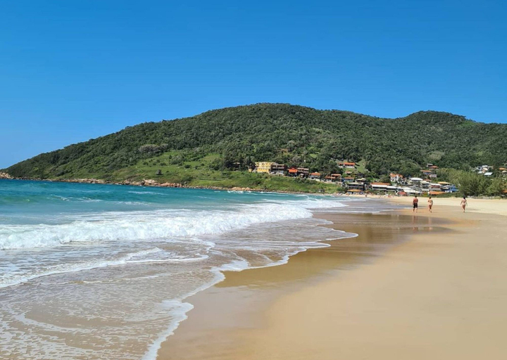 Others 5, Contêiner Exclusivo - Praia da Gamboa, Garopaba