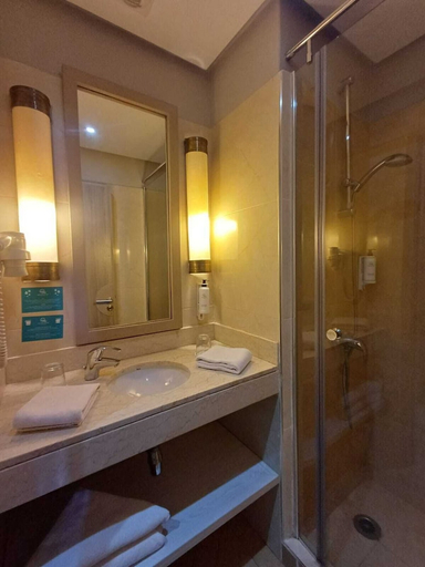 Bathroom 4, Aqua Mirage Club & Aqua Parc - All Inclusive, Marrakech