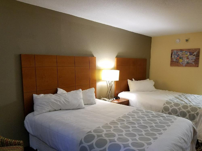 Bedroom 2, Magnuson Hotel Hardeeville, Jasper