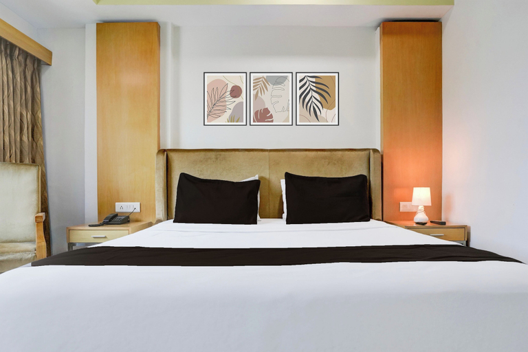 Room 2, Townhouse Anand Formerly Hotel, Anand