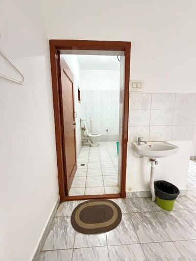Bathroom 4, Seashore garden beach resort, Kancheepuram