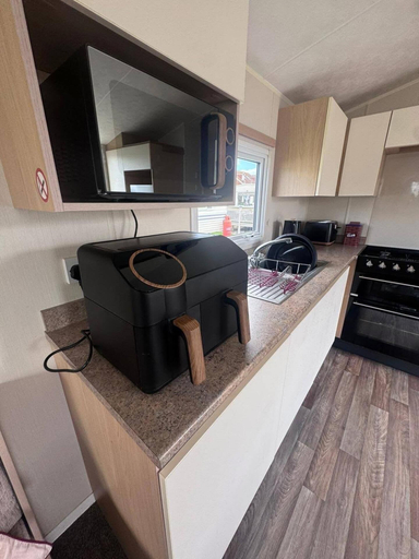 Private kitchen 2, 8 Berth Holiday Home, Lincolnshire