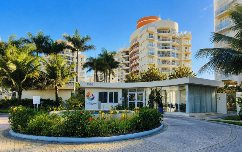 Exterior & Views 2, Apartment Nautilus + Beach + Beto Carrero - Penha/SC, Penha