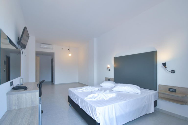 Bedroom 3, Evita Bay, South Aegean