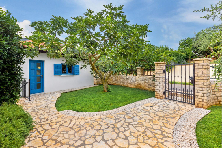 Exterior & Views, Villa Umag Istria seaview private pool and garage by Rentistra, Umag