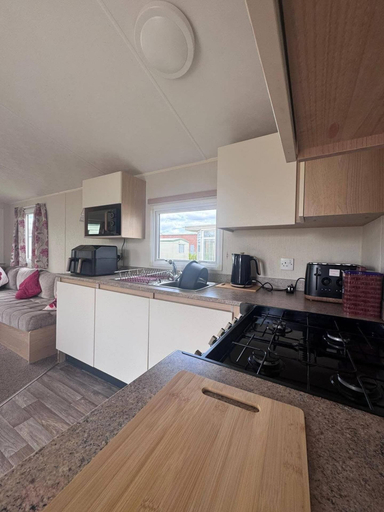 Private kitchen 3, 8 Berth Holiday Home, Lincolnshire