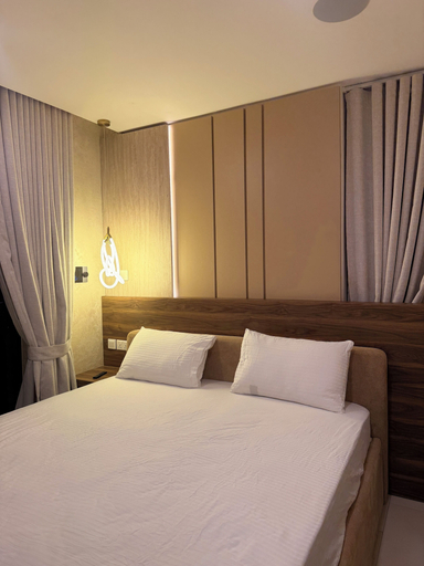 Room 2, BridgeView Cantonments, Accra