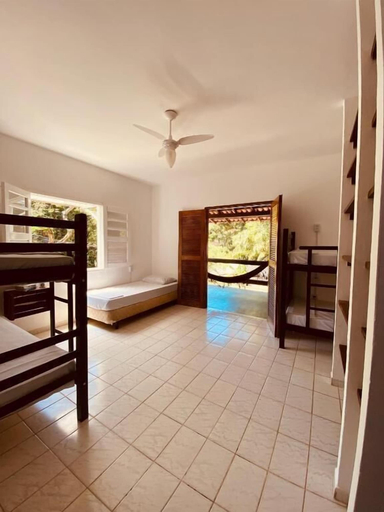 Room 2, Adios Amigos Hostel, Porto Seguro
