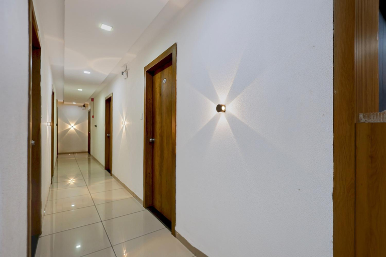 Public Area 2, Hotel O Secure 247 Inn, Surat