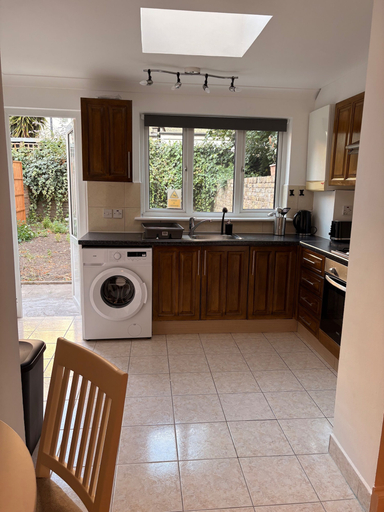 Private kitchen 4, Two Bedrooms Arsenal & Highbury, London