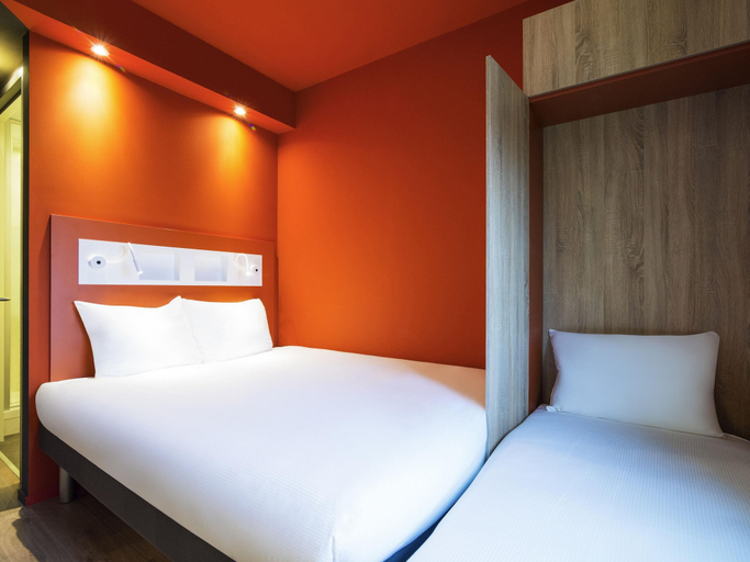Bedroom 2, ibis budget Rotterdam The Hague Airport, Rotterdam