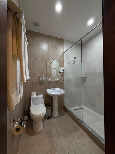 Bathroom 5, Minorai Kalon Boutique Hotel, Buxoro
