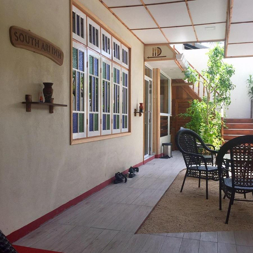 2, South Ari Inn
