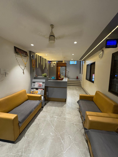 Others 5, Hotel Gulmohar, Parbhani